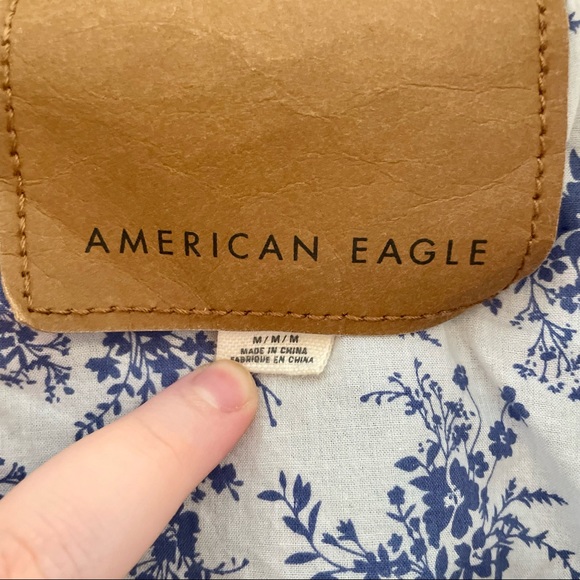 American Eagle Oversized Floral Cropped Jean Jacket - Picture 9 of 9